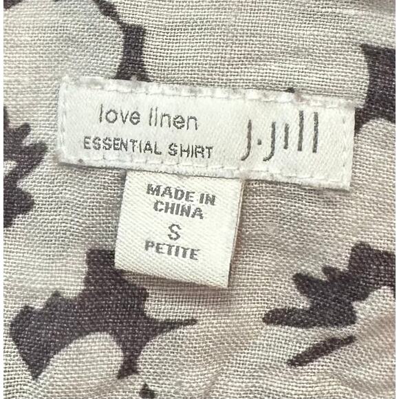 2/$30 J. Jill Love Linen Shirt Granite Daisy Gray Floral Button Petite Size SP - Picture 7 of 8